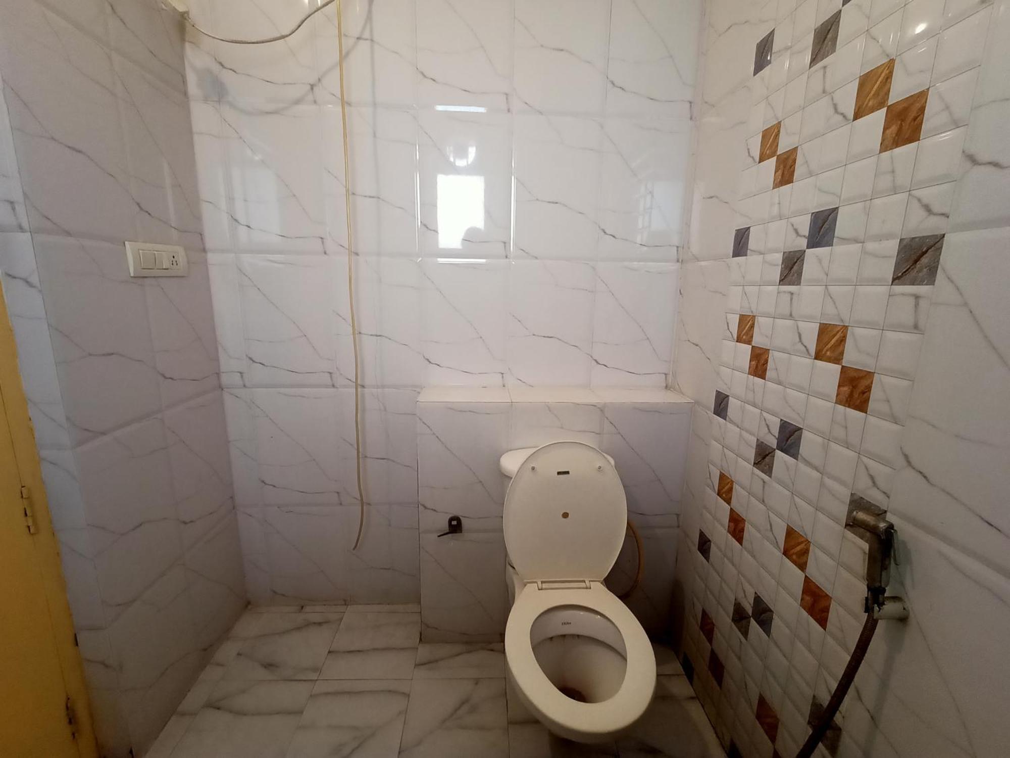 Hotel Global Inn -1 Km From Railway Station - Lift Food And Free Parking Lucknow Ngoại thất bức ảnh