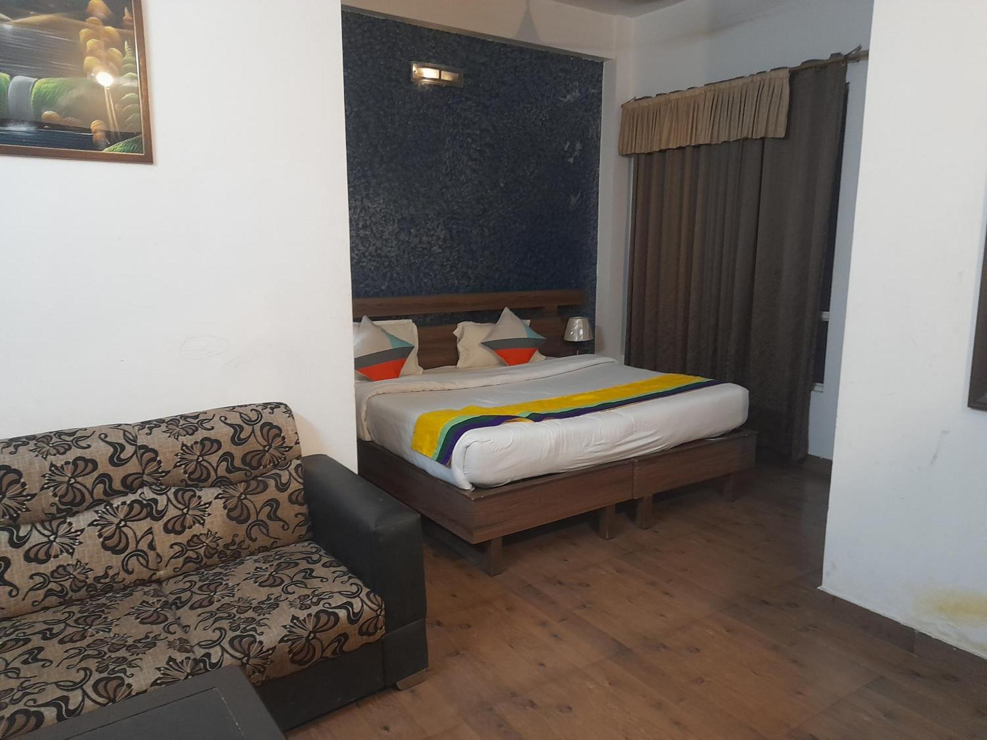 Hotel Global Inn -1 Km From Railway Station - Lift Food And Free Parking Lucknow Ngoại thất bức ảnh